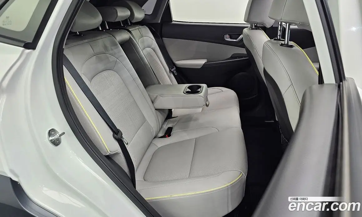 Hyundai Kona 2022 1.6 автомат (гидро), фото 17