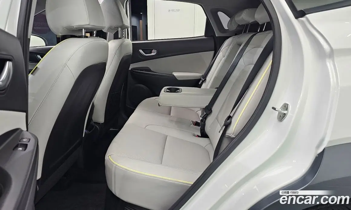 Hyundai Kona 2022 1.6 автомат (гидро), фото 18