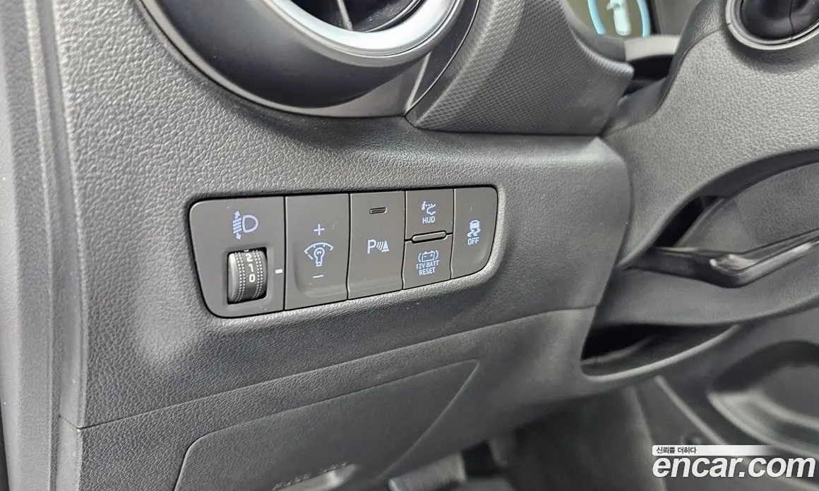 Hyundai Kona 2022 1.6 автомат (гидро), фото 22