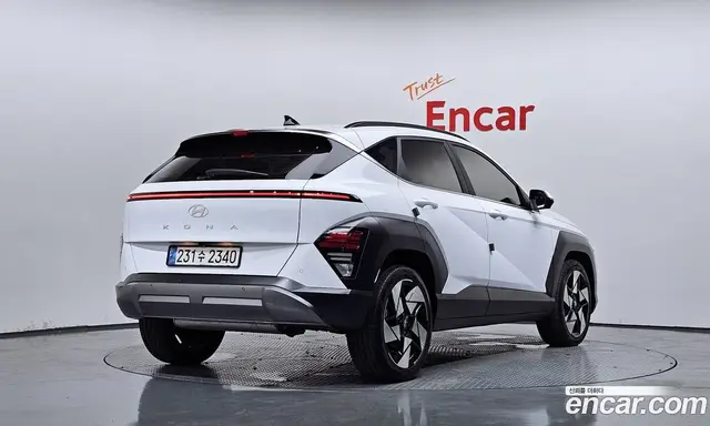 Hyundai Kona 2023 1.6 автомат (гидро), миниатюра 2