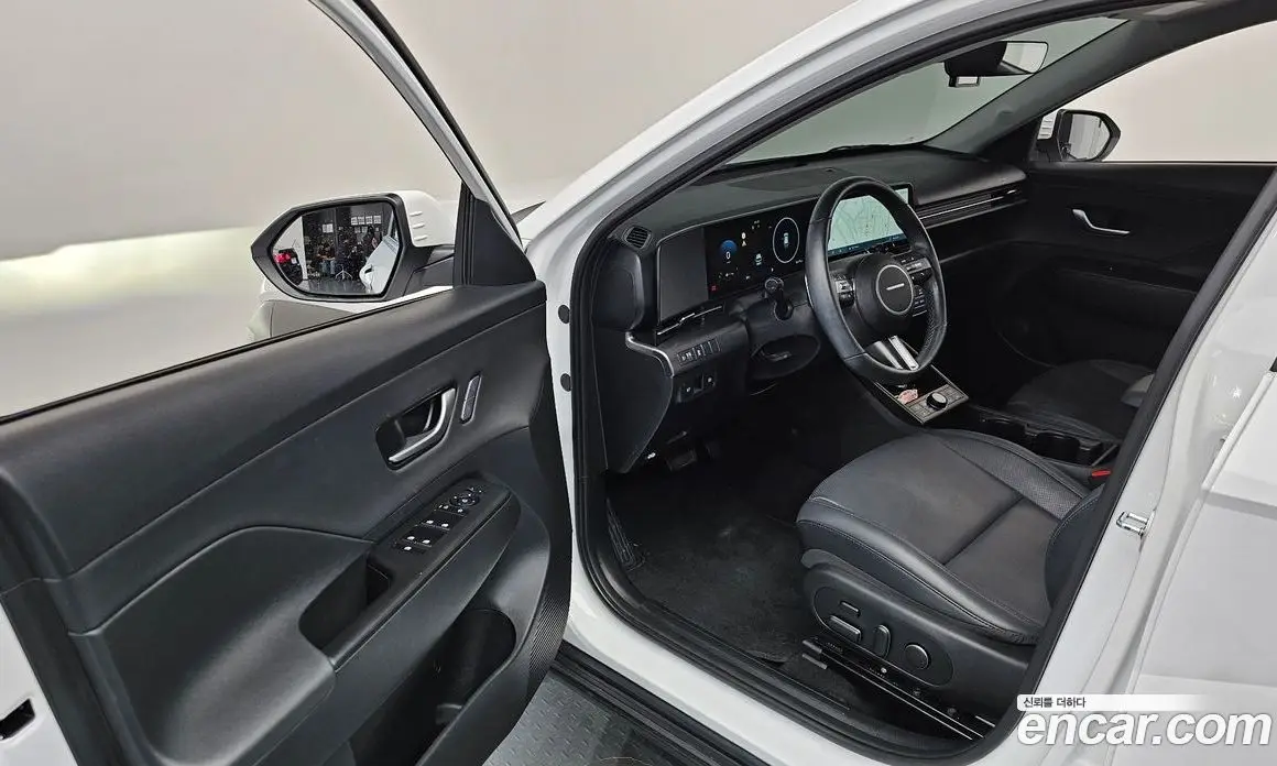 Hyundai Kona 2023 1.6 автомат (гидро), фото 13
