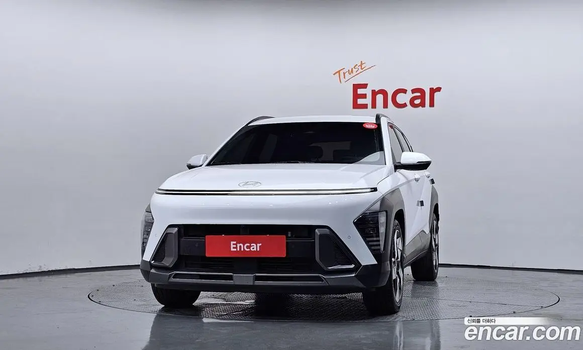 Hyundai Kona 2023 1.6 автомат (гидро), фото 3