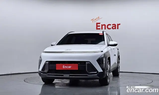 Hyundai Kona 2023 1.6 автомат (гидро), миниатюра 3