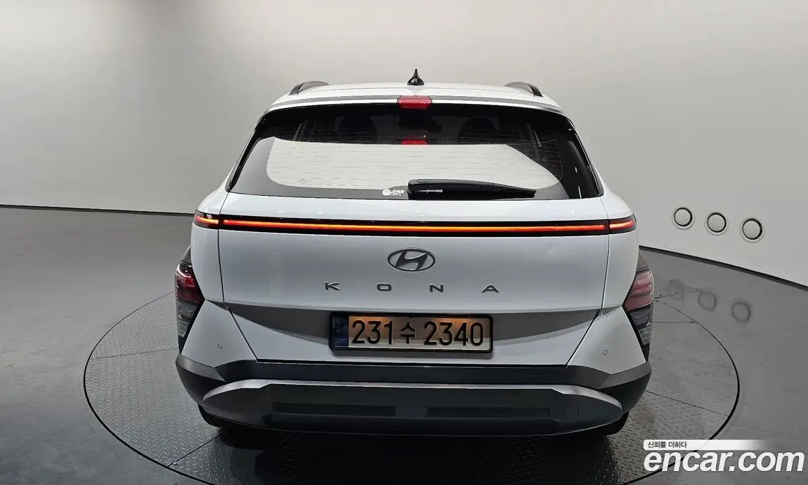 Hyundai Kona 2023 1.6 автомат (гидро), фото 30