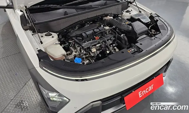 Hyundai Kona 2023 1.6 автомат (гидро), миниатюра 6