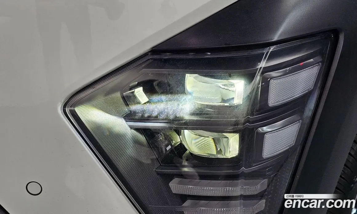 Hyundai Kona 2023 1.6 автомат (гидро), фото 8
