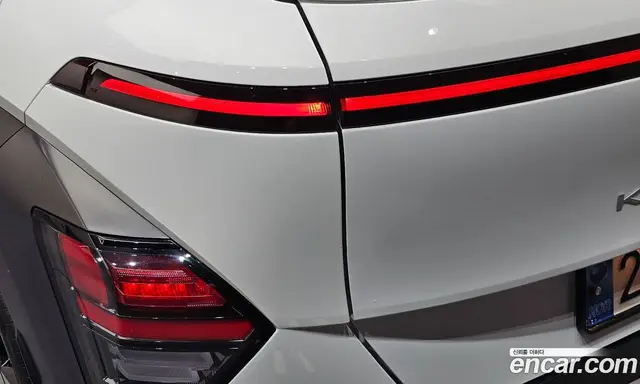 Hyundai Kona 2023 1.6 автомат (гидро), миниатюра 9