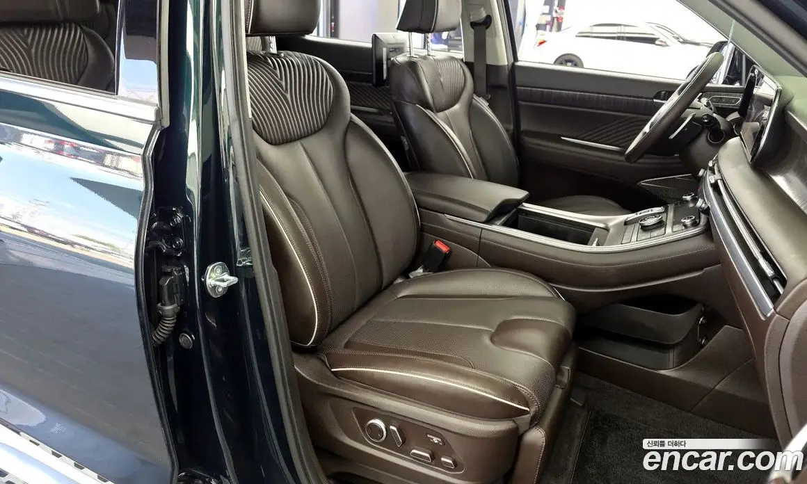 Hyundai Palisade 2023 3.8 автомат (гидро), фото 17