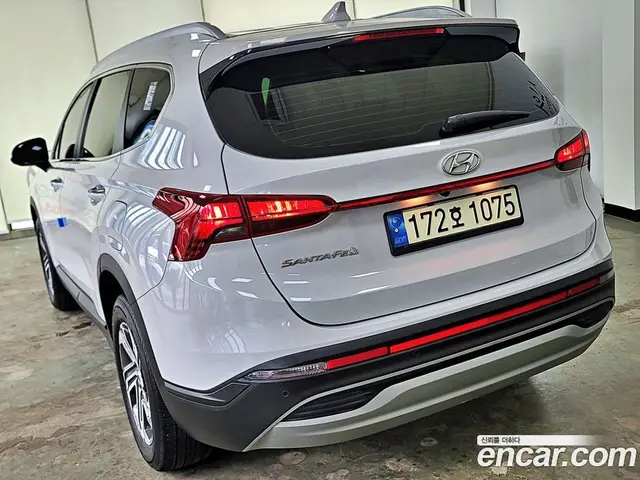 Hyundai Santa Fe 2022 2.2 автомат (гидро), миниатюра 4