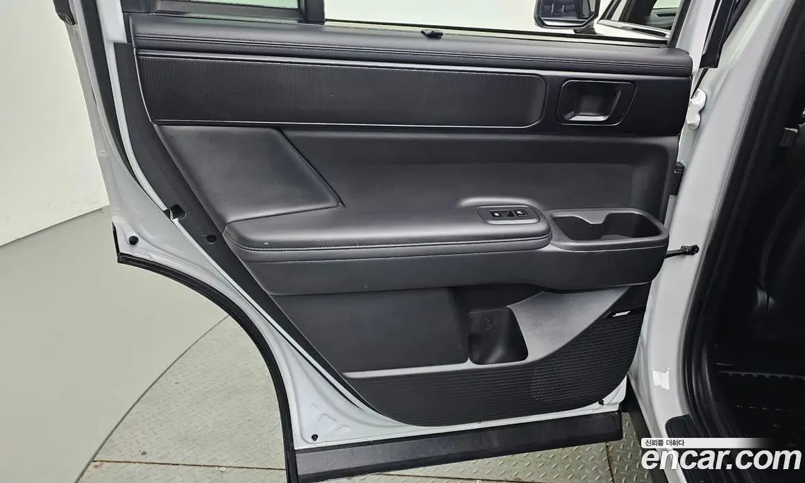 Hyundai Santa Fe 2024 1.6 автомат (гидро), фото 15