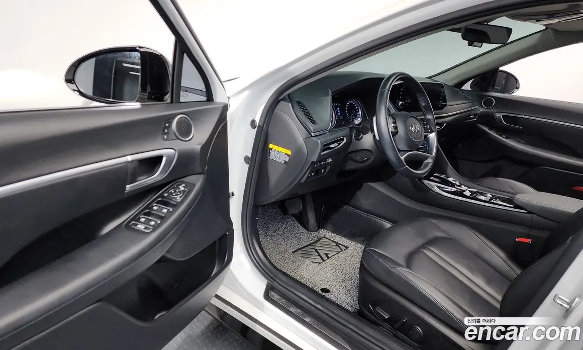 Hyundai Sonata 2020 1.6 автомат (гидро), фото 13