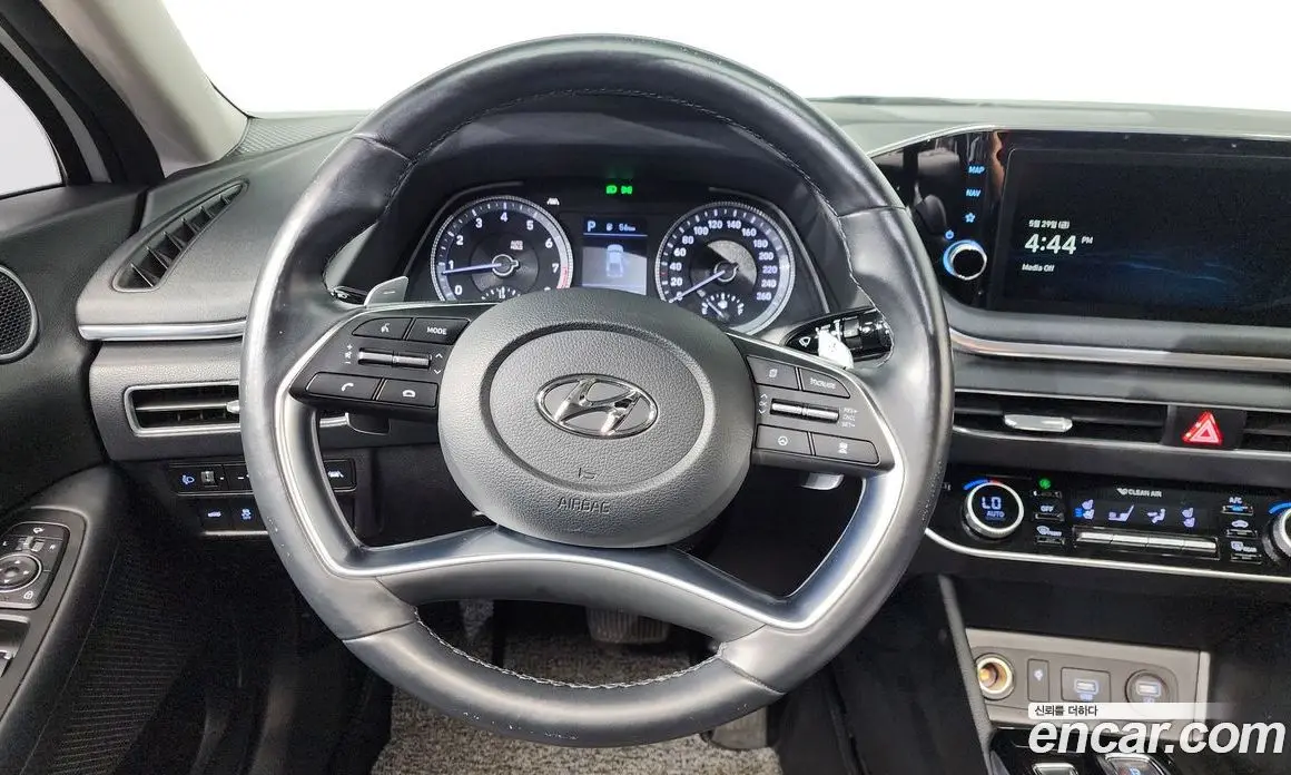 Hyundai Sonata 2020 1.6 автомат (гидро), фото 19