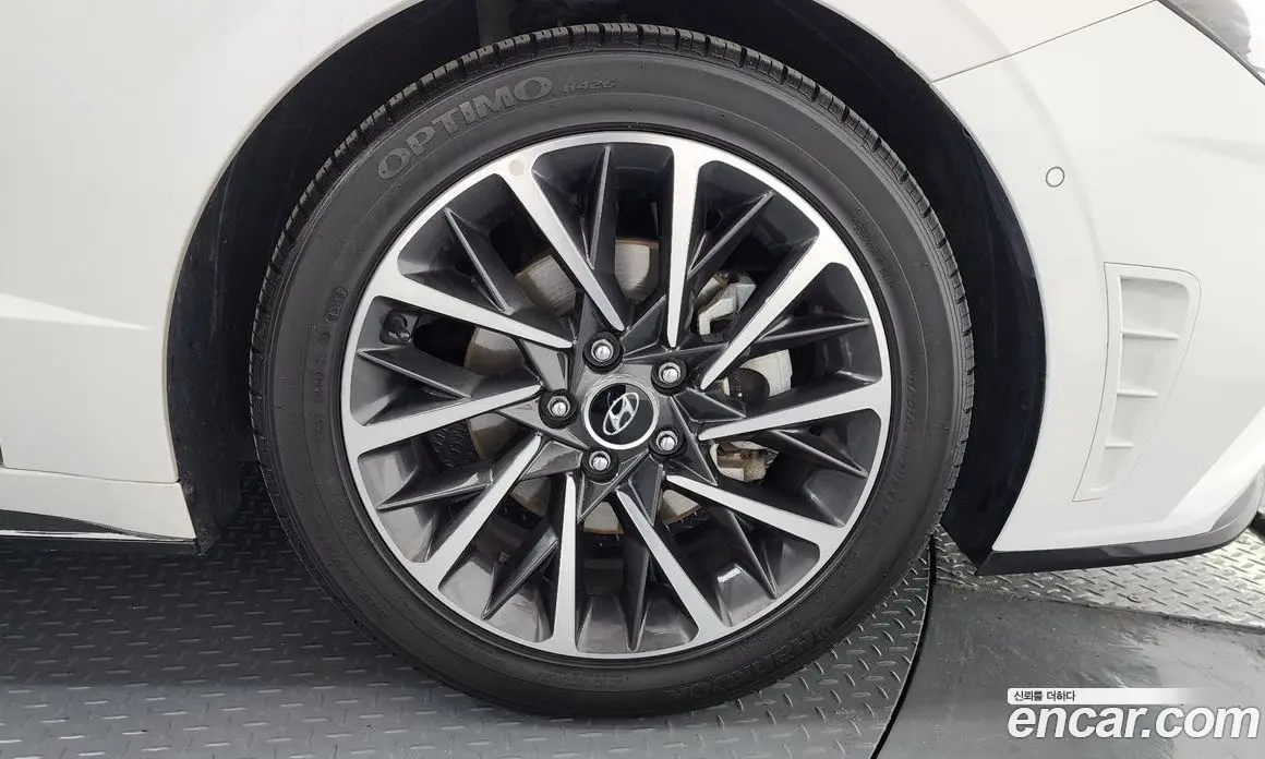 Hyundai Sonata 2020 1.6 автомат (гидро), фото 7