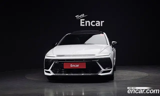Hyundai Sonata 2023 2.5 автомат (гидро), миниатюра 3