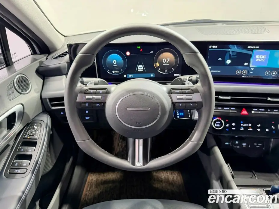 Hyundai Sonata 2024 1.6 автомат (гидро), фото 11