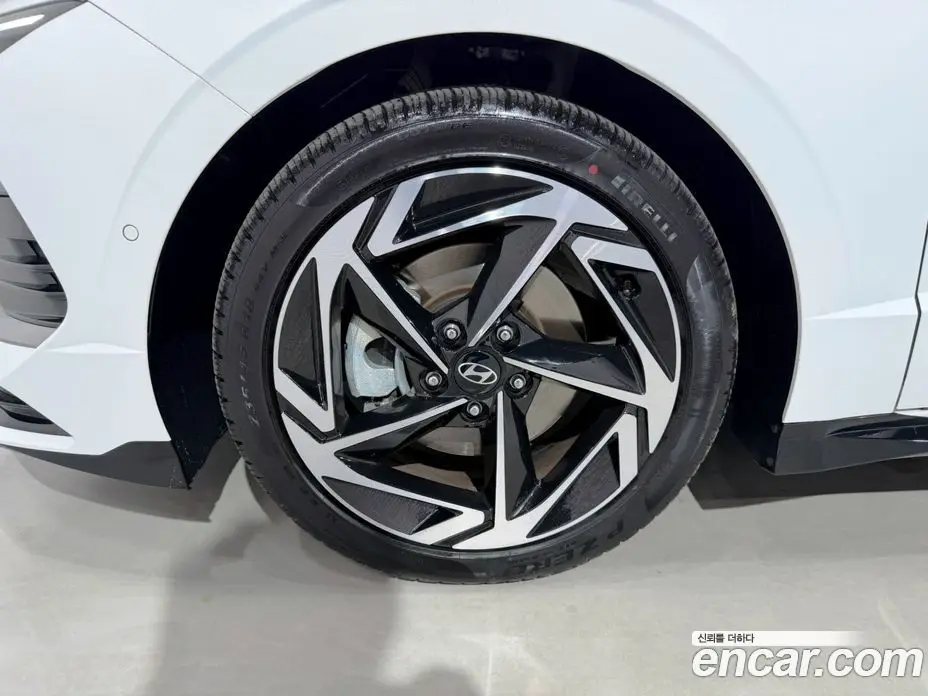 Hyundai Sonata 2024 1.6 автомат (гидро), фото 18