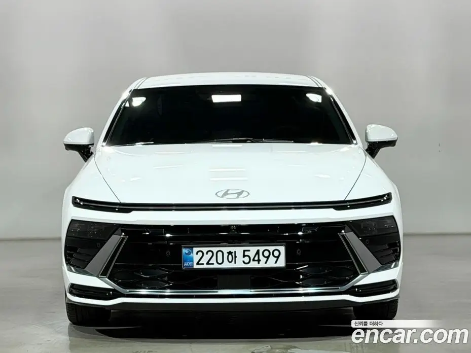 Hyundai Sonata 2024 1.6 автомат (гидро), фото 7