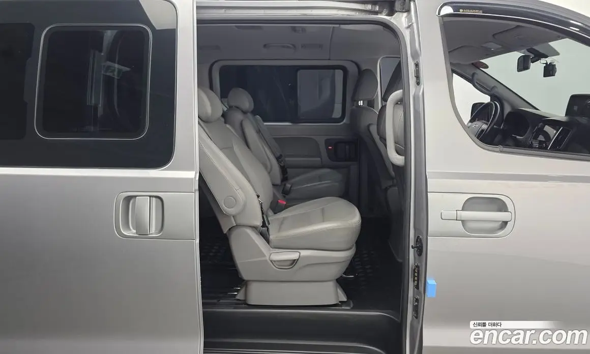 Hyundai Starex 2020 2.5 автомат (гидро), фото 18