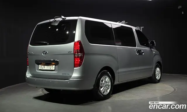 Hyundai Starex 2021 2.5 автомат (гидро), миниатюра 2