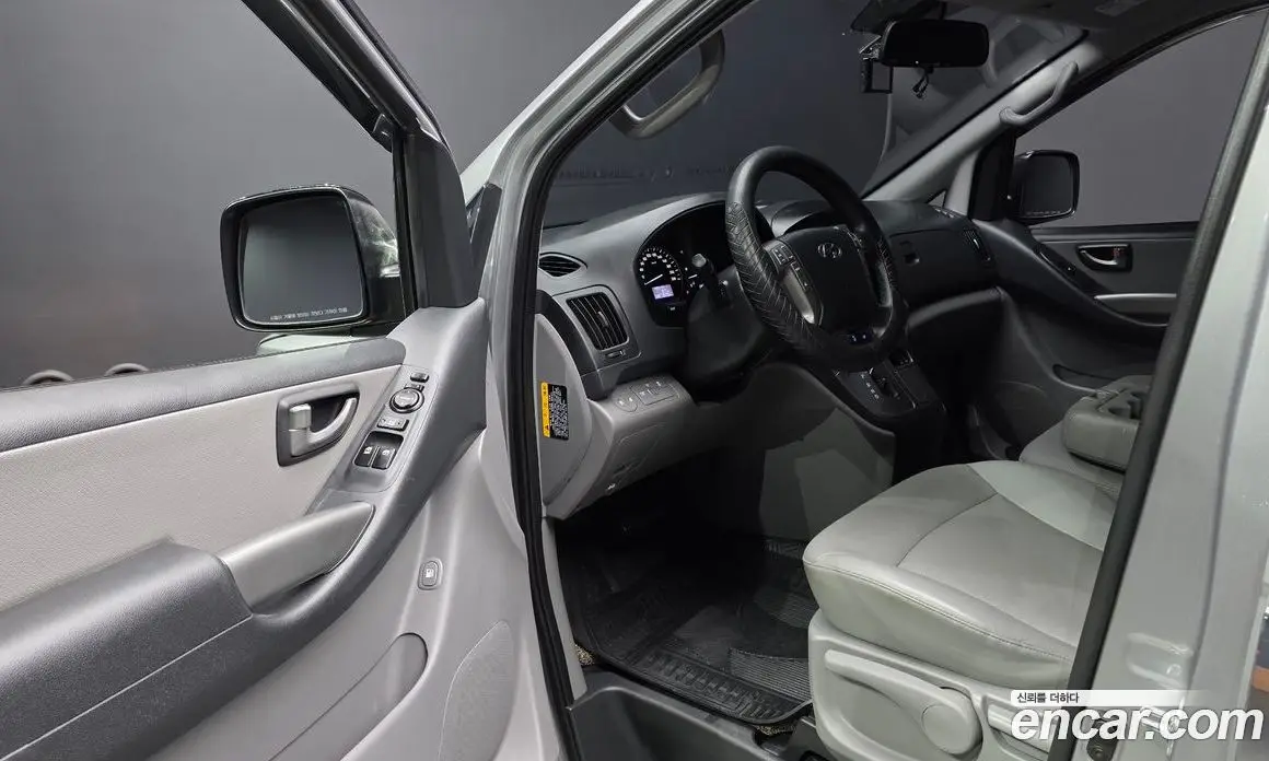 Hyundai Starex 2021 2.5 автомат (гидро), фото 13
