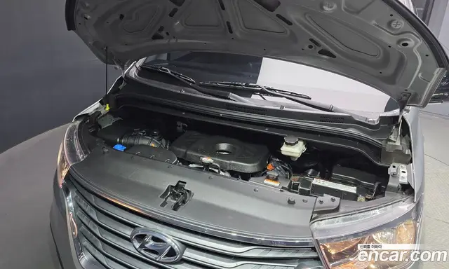 Hyundai Starex 2021 2.5 автомат (гидро), миниатюра 6