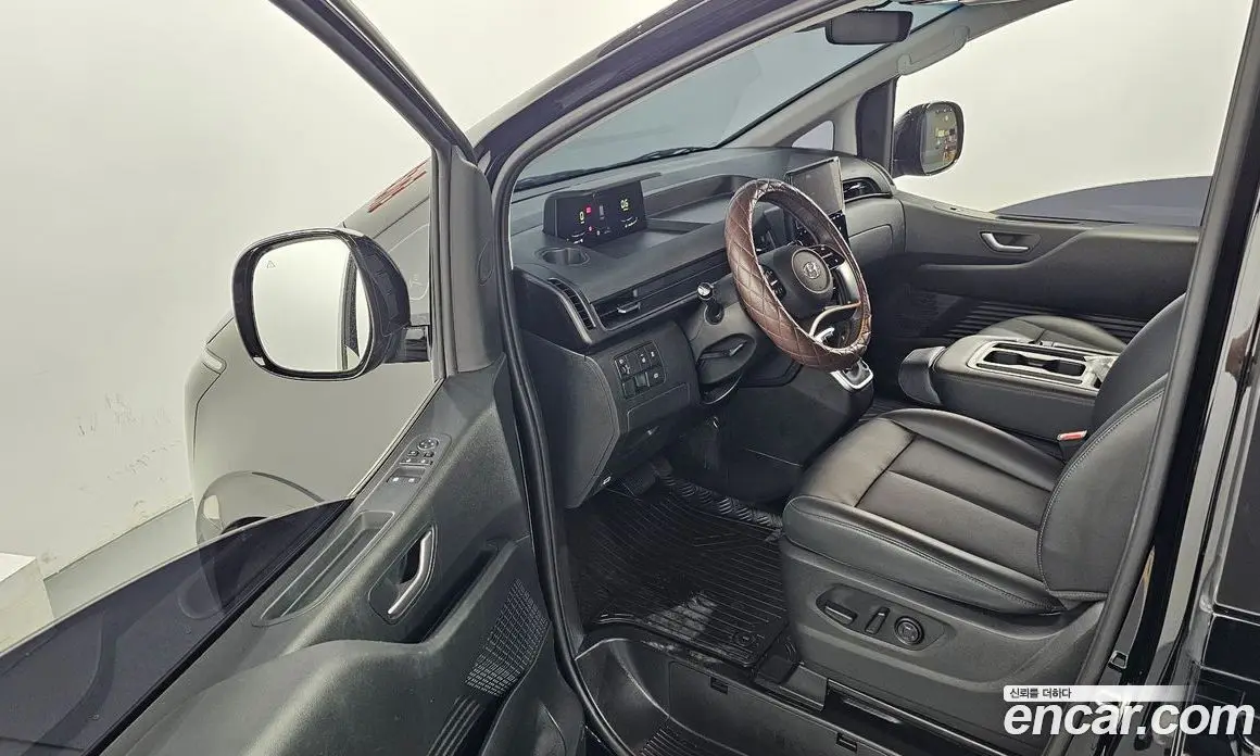 Hyundai Staria 2023 3.5 автомат (гидро), фото 13 Hyundai Staria 2023 3.5 автомат (гидро), фото 13