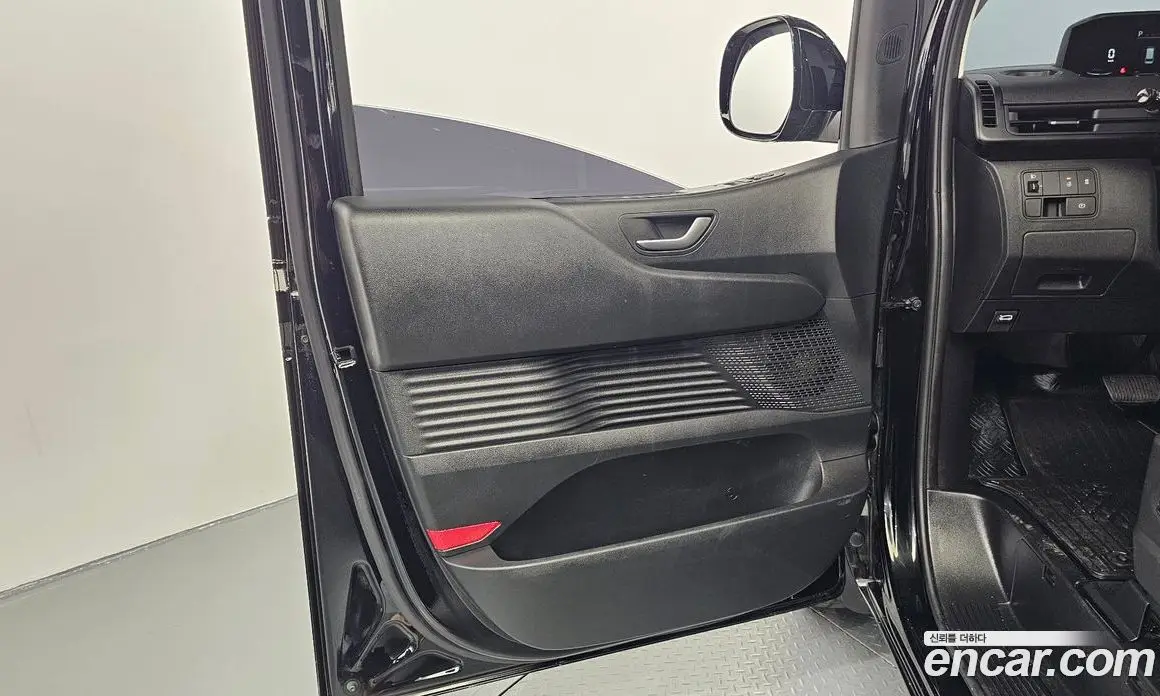Hyundai Staria 2023 3.5 автомат (гидро), фото 14 Hyundai Staria 2023 3.5 автомат (гидро), фото 14