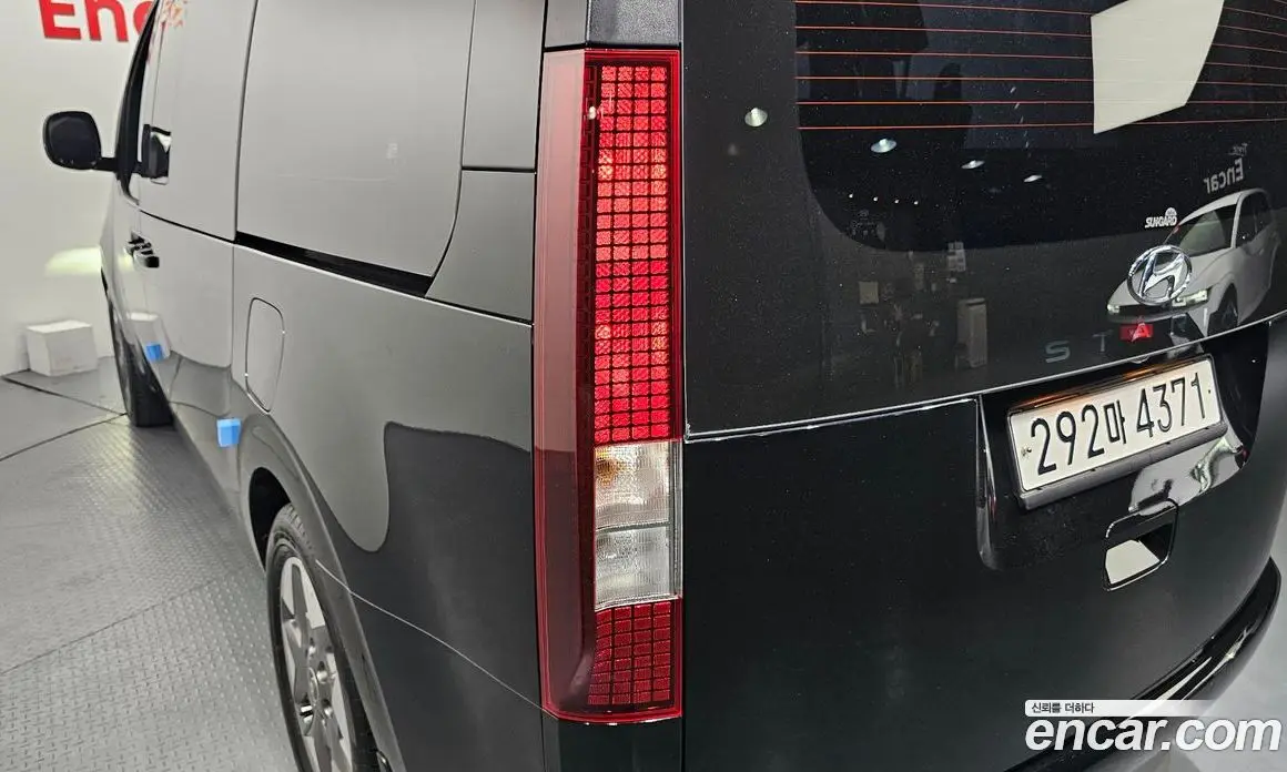 Hyundai Staria 2023 3.5 автомат (гидро), фото 9 Hyundai Staria 2023 3.5 автомат (гидро), фото 9