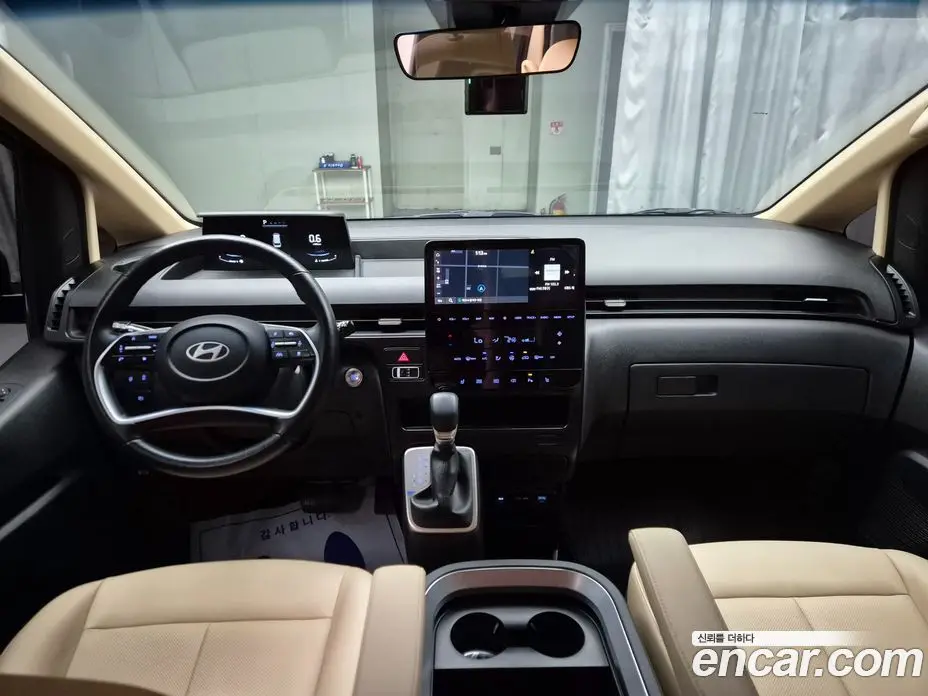 Hyundai Staria 2024 3.5 автомат (гидро), фото 12 Hyundai Staria 2024 3.5 автомат (гидро), фото 12