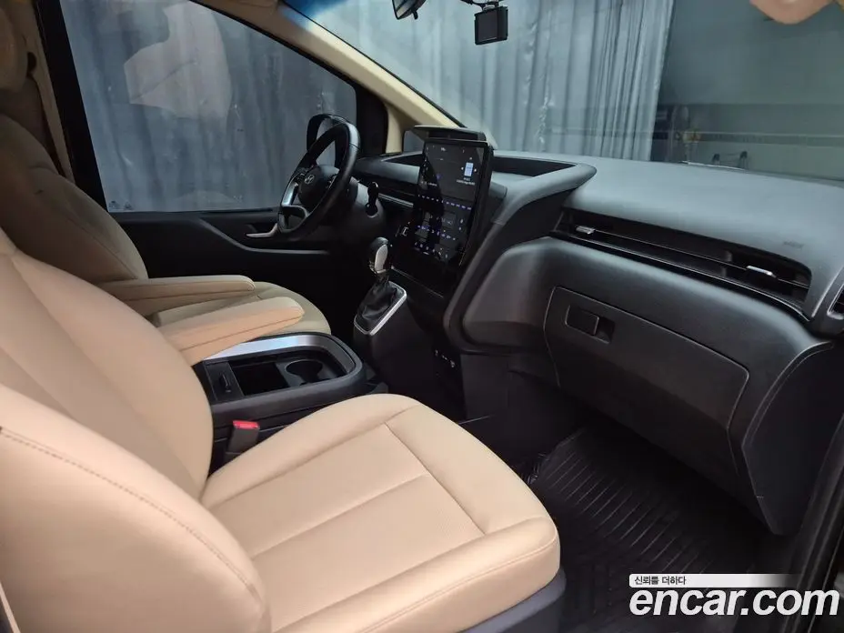 Hyundai Staria 2024 3.5 автомат (гидро), фото 15 Hyundai Staria 2024 3.5 автомат (гидро), фото 15