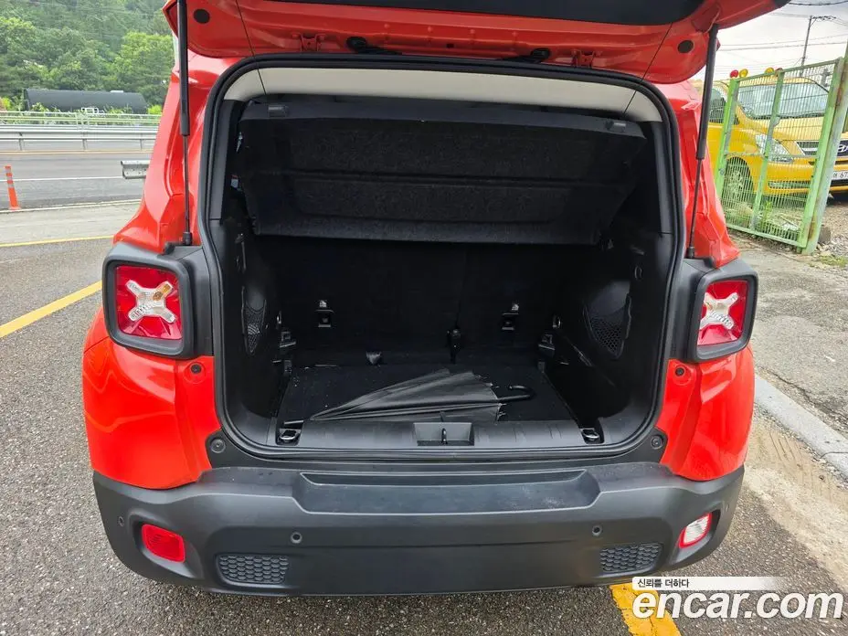 Jeep Renegade 2018 2.4 автомат (гидро), фото 19