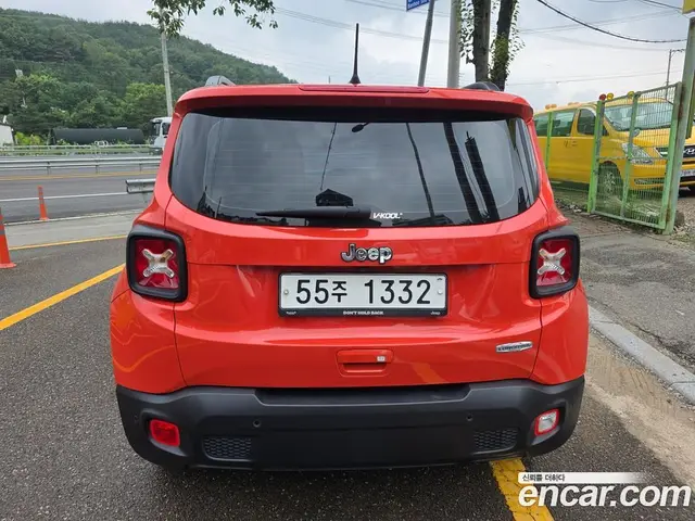 Jeep Renegade 2018 2.4 автомат (гидро), миниатюра 4