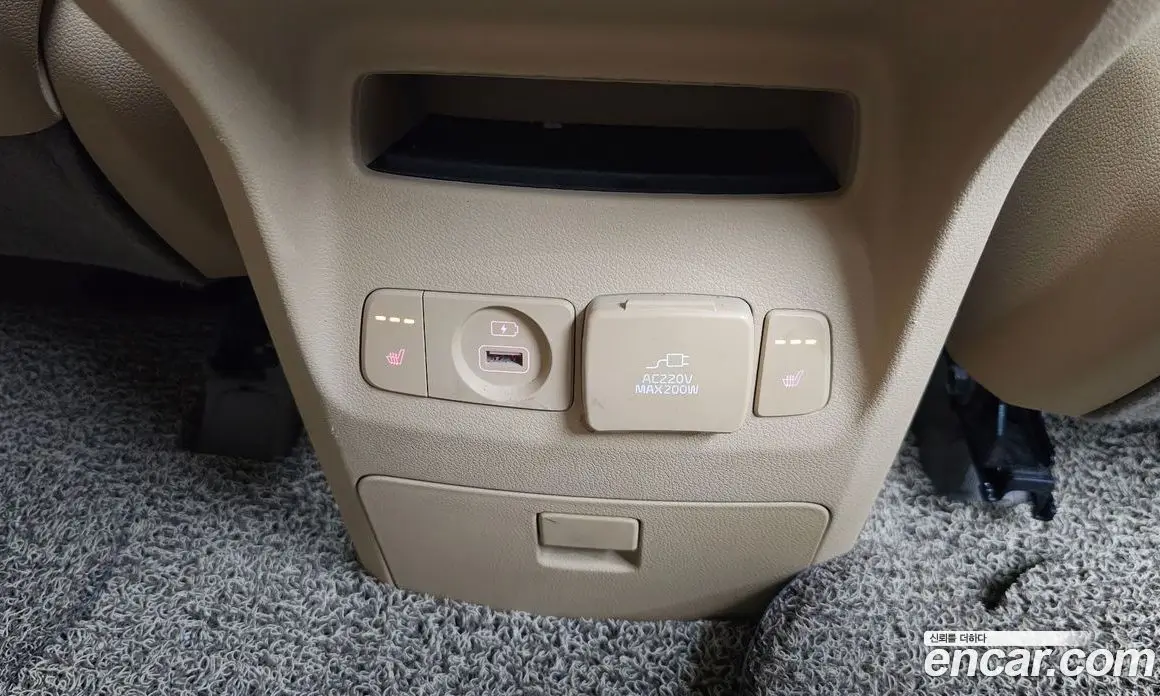 Kia Carnival 2019 2.2 автомат (гидро), фото 18