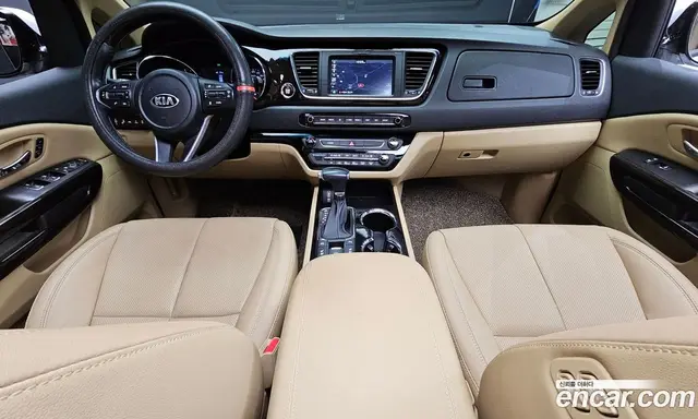 Kia Carnival 2019 2.2 автомат (гидро), миниатюра 7