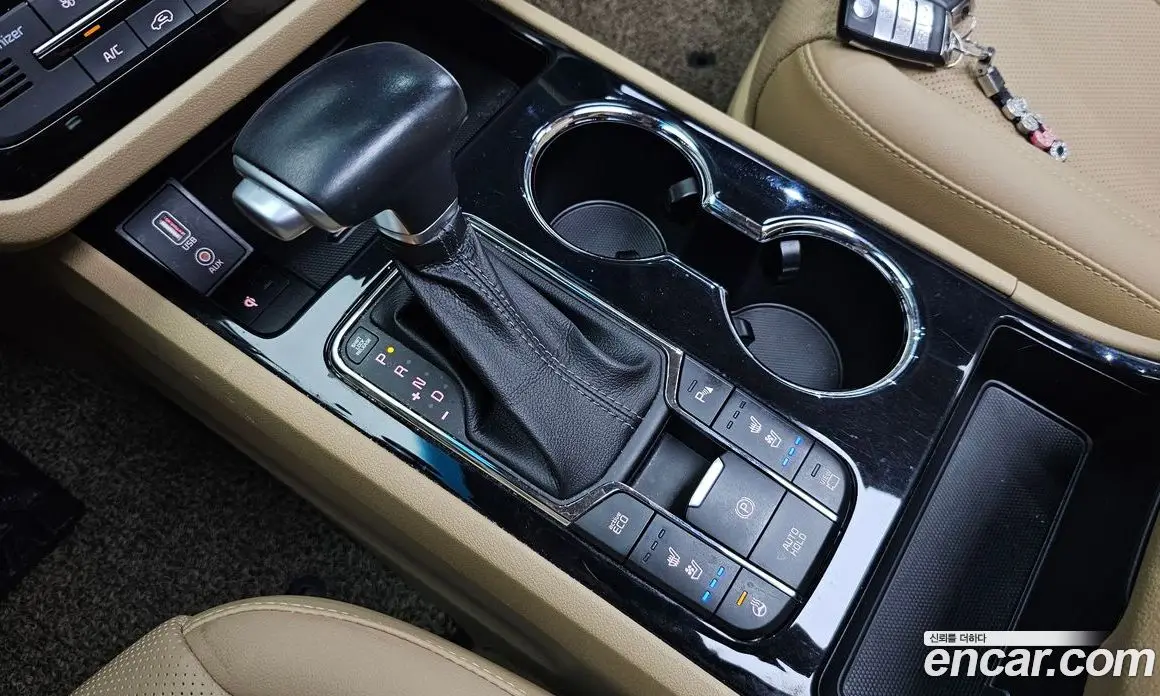 Kia Carnival 2019 2.2 автомат (гидро), фото 9