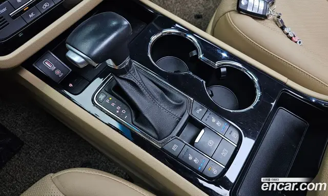 Kia Carnival 2019 2.2 автомат (гидро), миниатюра 9