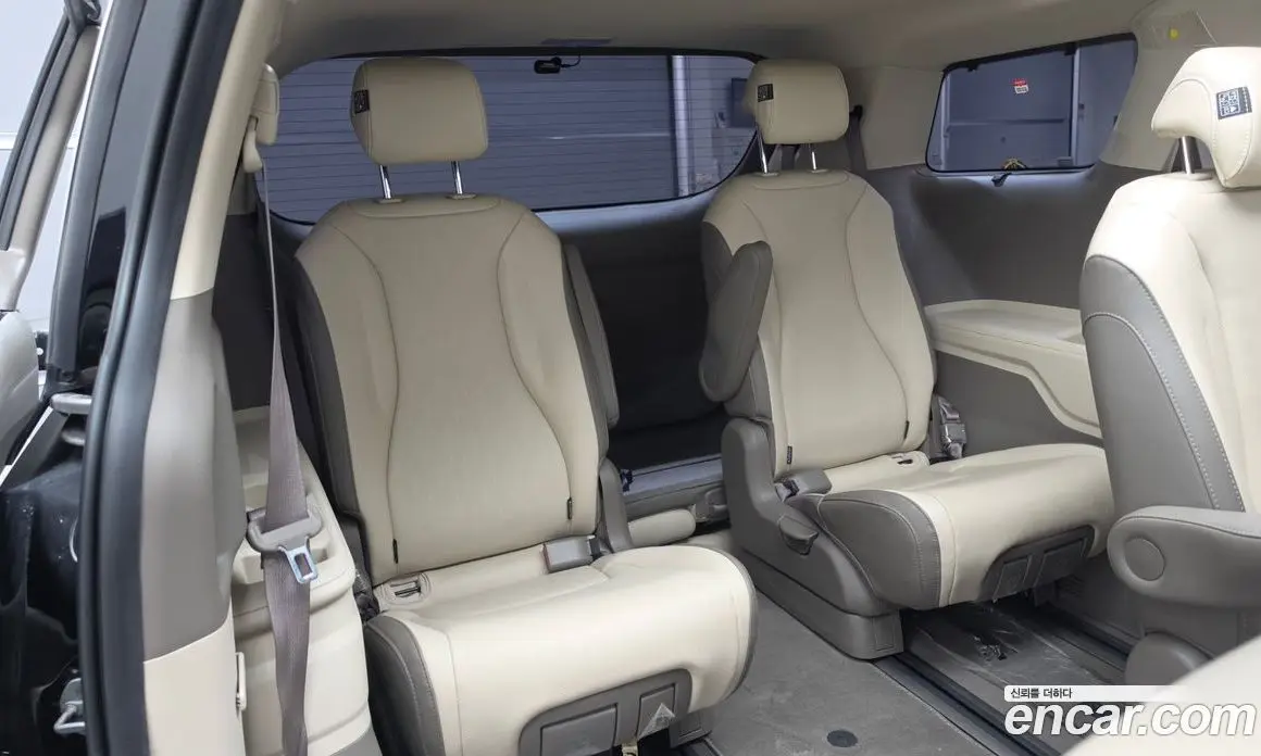 Kia Carnival 2022 2.2 автомат (гидро), фото 16