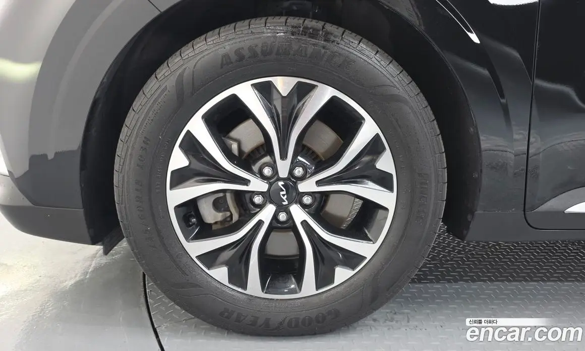 Kia Carnival 2022 2.2 автомат (гидро), фото 5