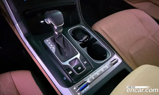 Kia Carnival 2023 2.2 автомат (гидро), миниатюра 12