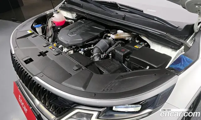 Kia Carnival 2023 2.2 автомат (гидро), миниатюра 6