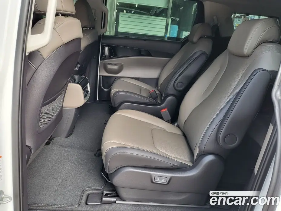 Kia Carnival 2026 1.6 автомат (гидро), фото 3 Kia Carnival 2026 1.6 автомат (гидро), фото 3