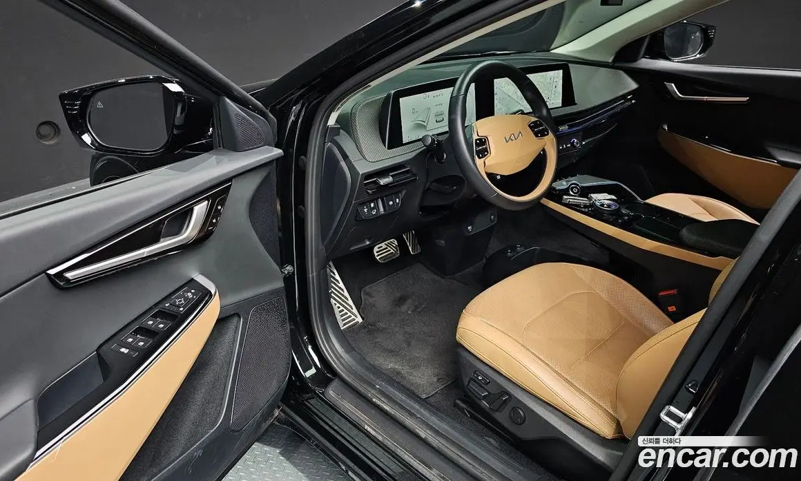 Kia EV6 2023 0.1 автомат (гидро), фото 13