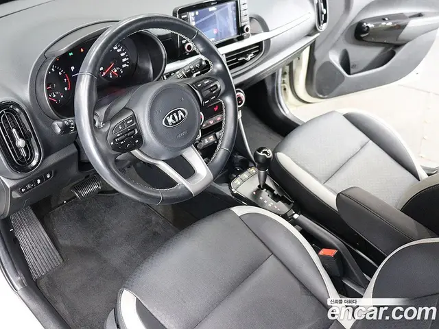 Kia Morning 2017 1.0 автомат (гидро), миниатюра 8