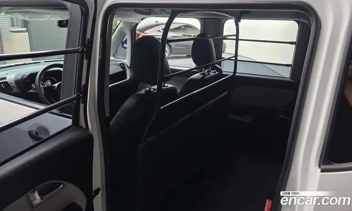 Kia Ray 2023 1.0 автомат (гидро), фото 16