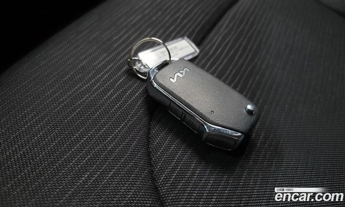 Kia Ray 2023 1.0 автомат (гидро), фото 31