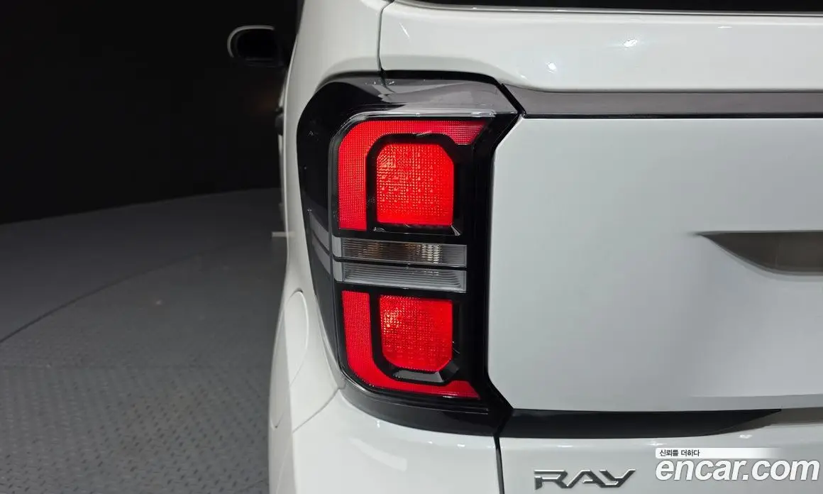 Kia Ray 2023 1.0 автомат (гидро), фото 9
