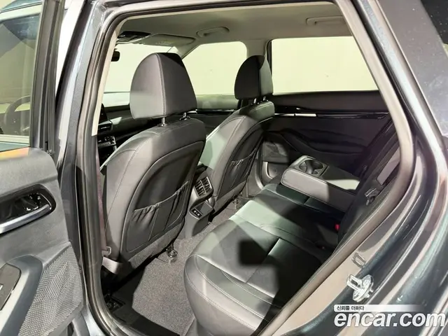 Kia Seltos 2025 1.6 автомат (гидро), миниатюра 6 Kia Seltos 2025 1.6 автомат (гидро), миниатюра 6