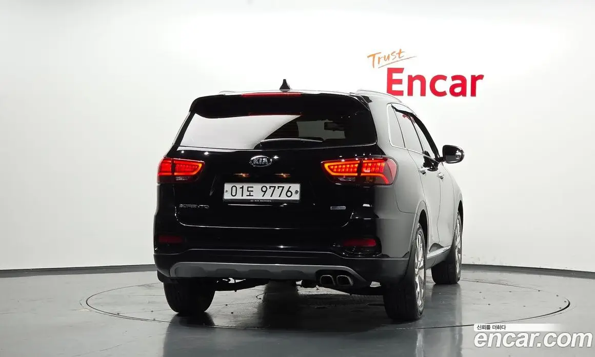 Kia Sorento 2017 2.0 автомат (гидро), фото 4