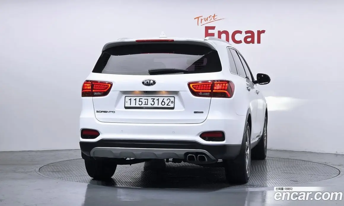 Kia Sorento 2019 2.0 автомат (гидро), фото 4