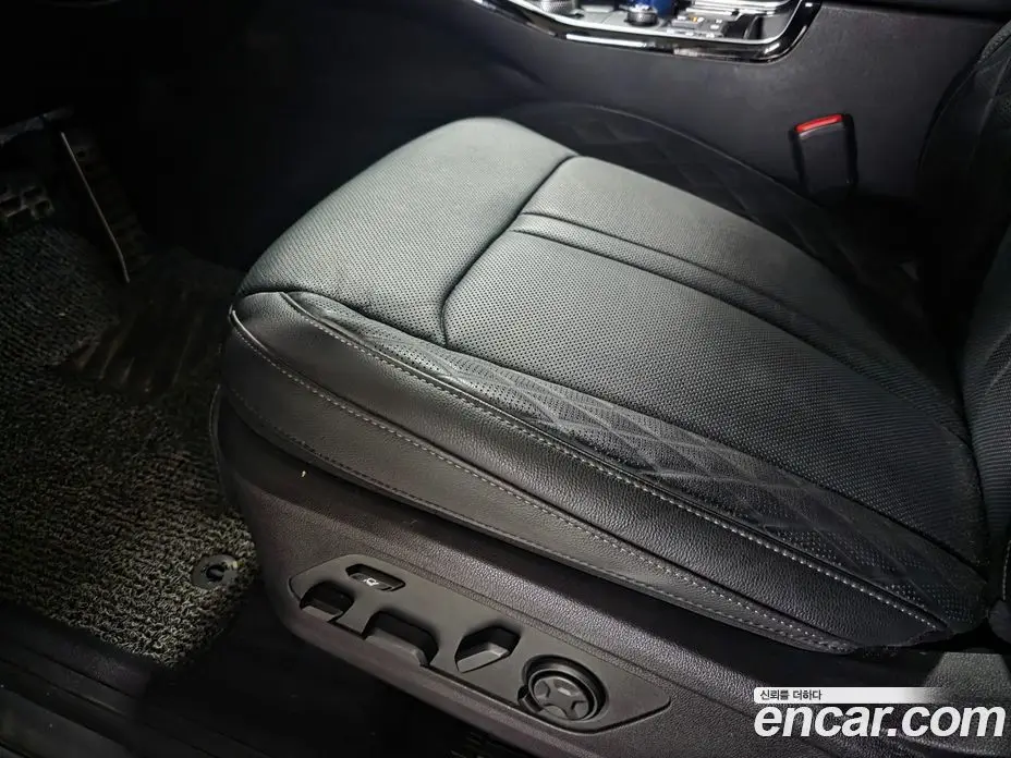 Kia Sorento 2023 2.5 автомат (гидро), фото 14